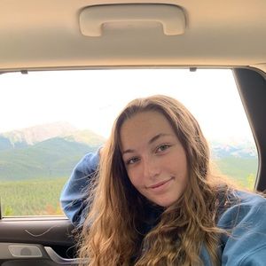 Meet your Posher, Lilly